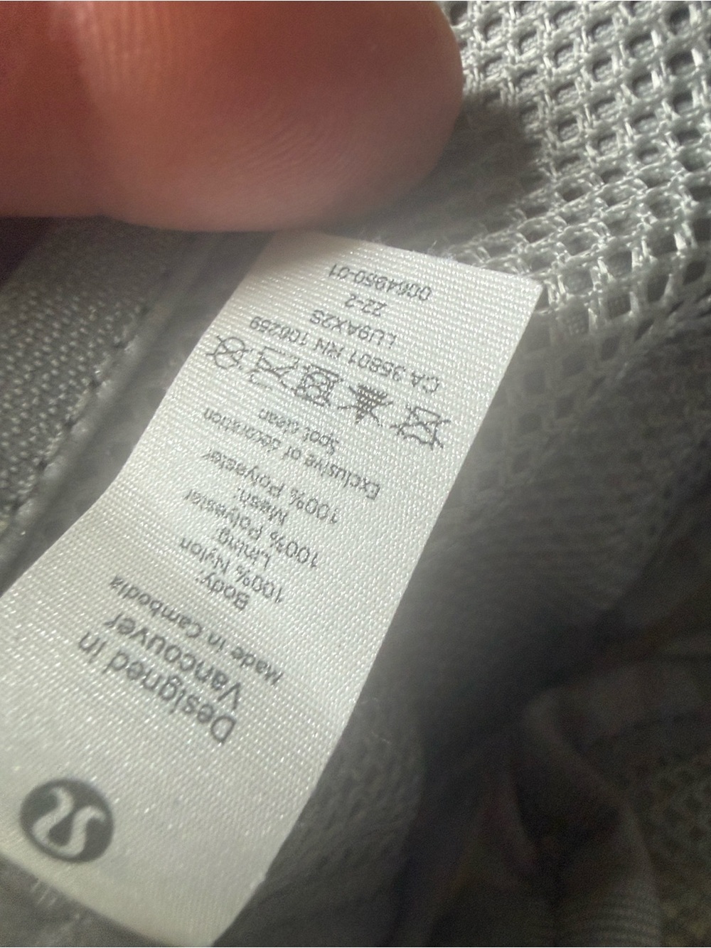 Lululemon everywhere our belt excellent condition used one time gray - Picture 7 of 8